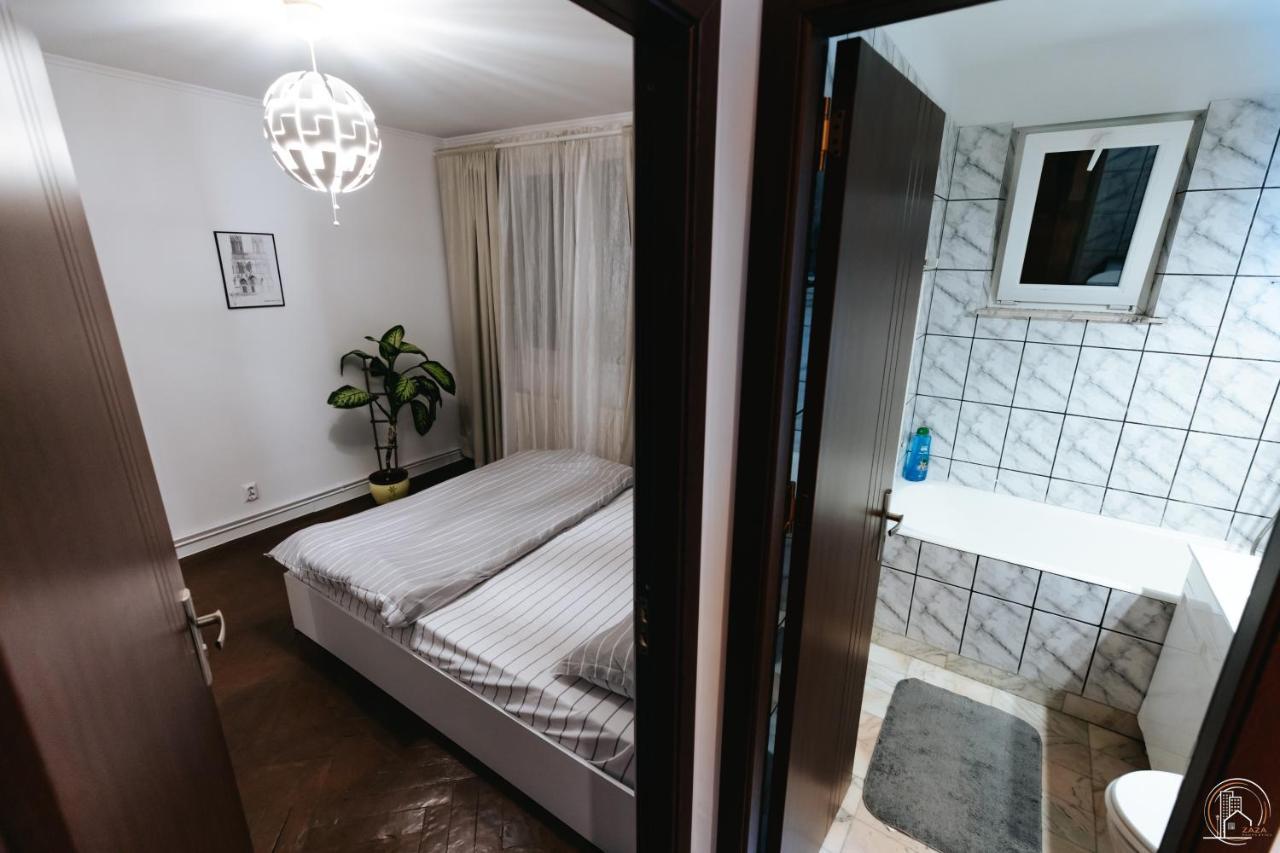 Zaza Apartament - Central Area, With Balcony Târgu Jiu Exterior foto